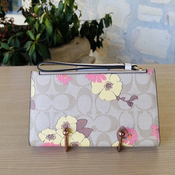 Coach Darcie Carryall In Signature & Phone Wallet Canvas Floral Cluster LT Khaki - Picture 12 of 14